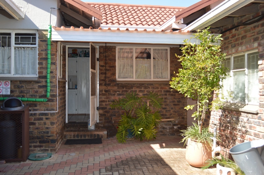 4 Bedroom Property for Sale in Wilkeville North West